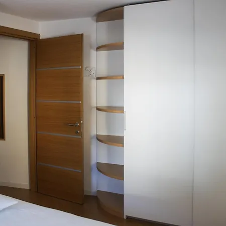 Casa Delia Holiday home Longarone